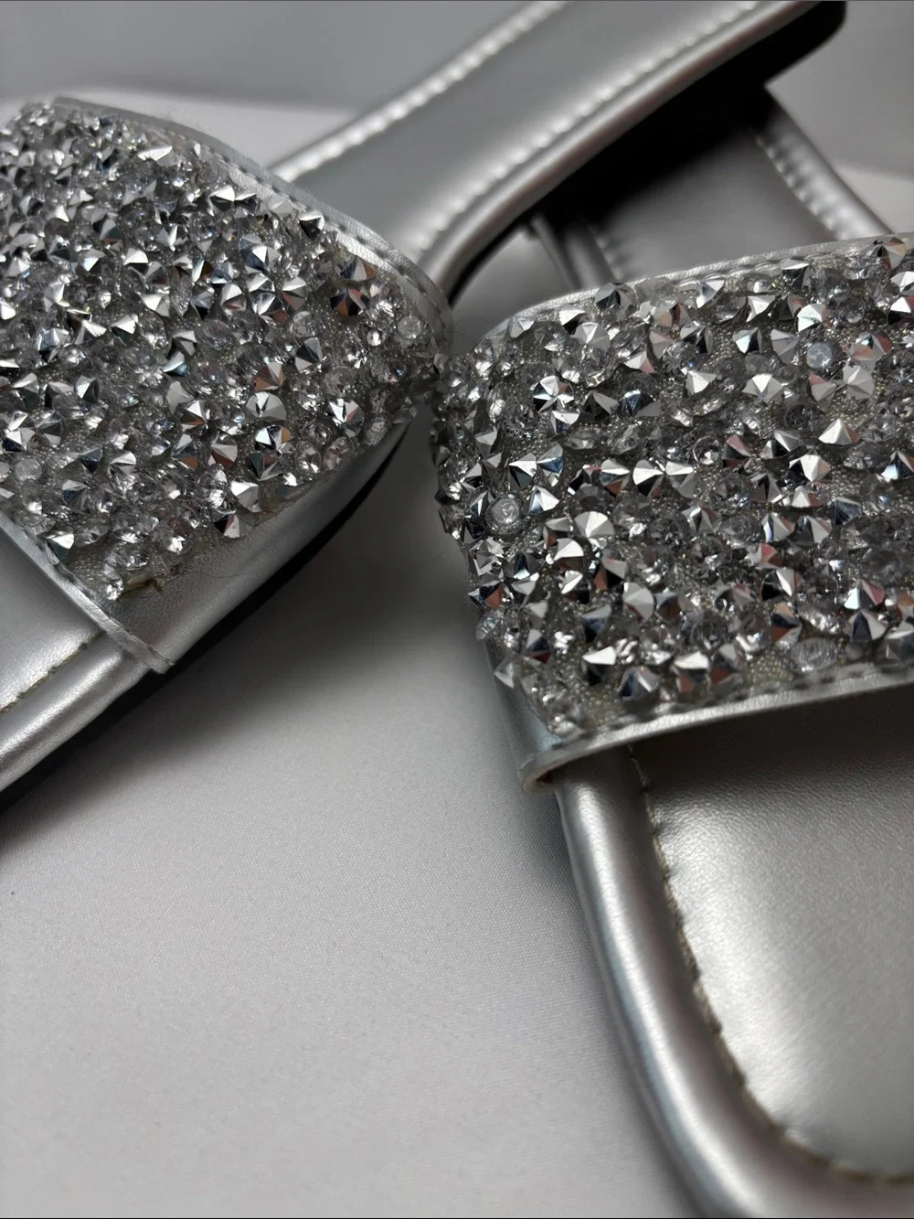 N/A elegant silver